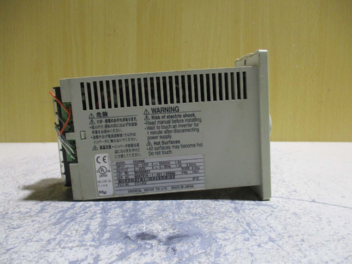 中古 オリエンタルモーター FE200S インバーター 0-200V 1.4A 0.5kVA(R50624CVD019)