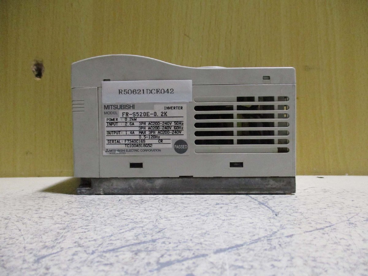 中古 MITSUBISHI FR-S520E-0.2K インバータ FREQROL-S500シリーズ 0.2KW 4個(R50621DCE042)_画像2