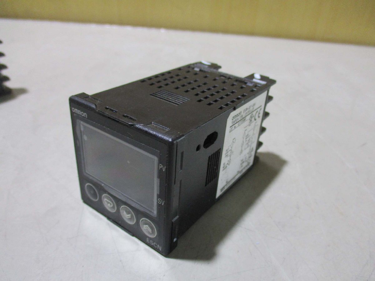 中古 OMRON TEMPERATURE CONTROLLER E5CN-Q2T-504 温度調節器 2個(R50628DLC056)_画像8