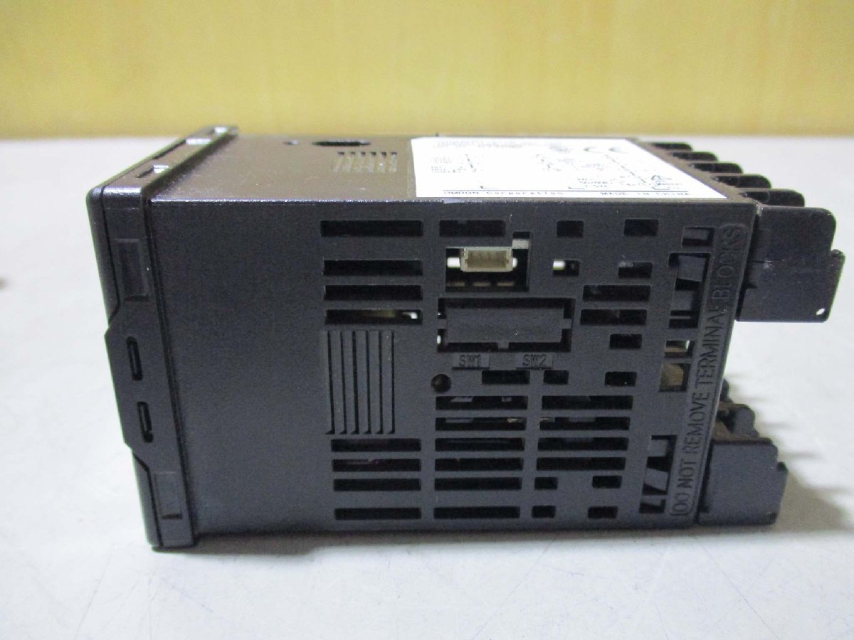 中古 OMRON TEMPERATURE CONTROLLER E5CN-Q2T-504 温度調節器 2個(R50628DLC056)_画像5