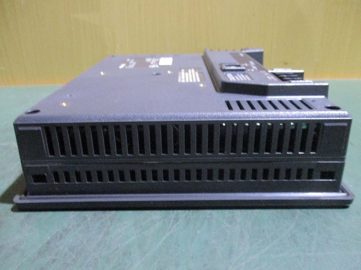 中古 KEYENCE VT3-V7/VT3-E3 7型 VGA TFTカラー タッチパネル 通電OK(R50624FRD051)_画像3