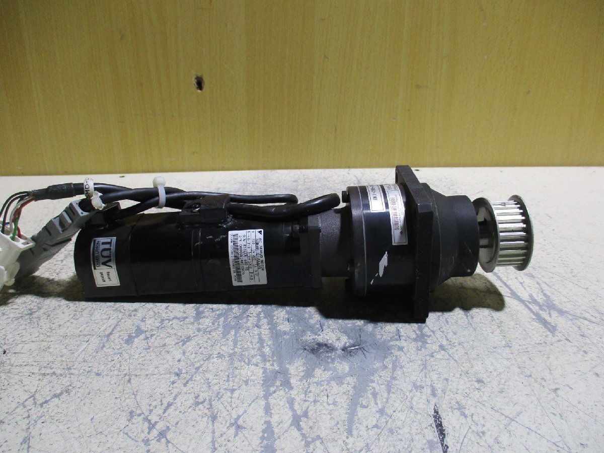 中古 YASKAWA 安川電機 SGMAH-01AAA2B サーボモーター(R50626GEB029) 中古 YASKAWA 安川電機 SGMAH-01AAA2B サーボモーター(R50626GEB029)