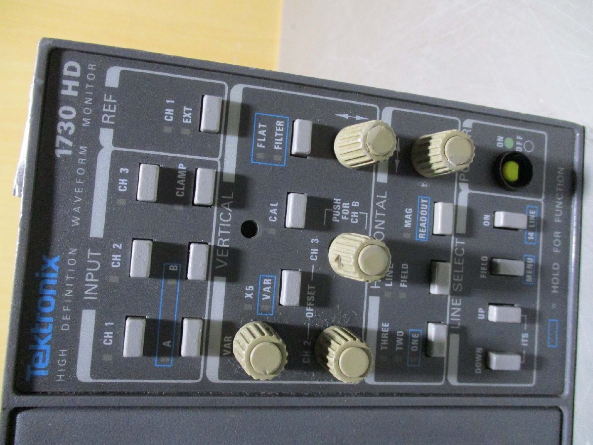 中古 Tektronix 1730 HD Waveform Monitor <通電OK 中古 Tektronix 1730 HD Waveform Monitor <通電OK