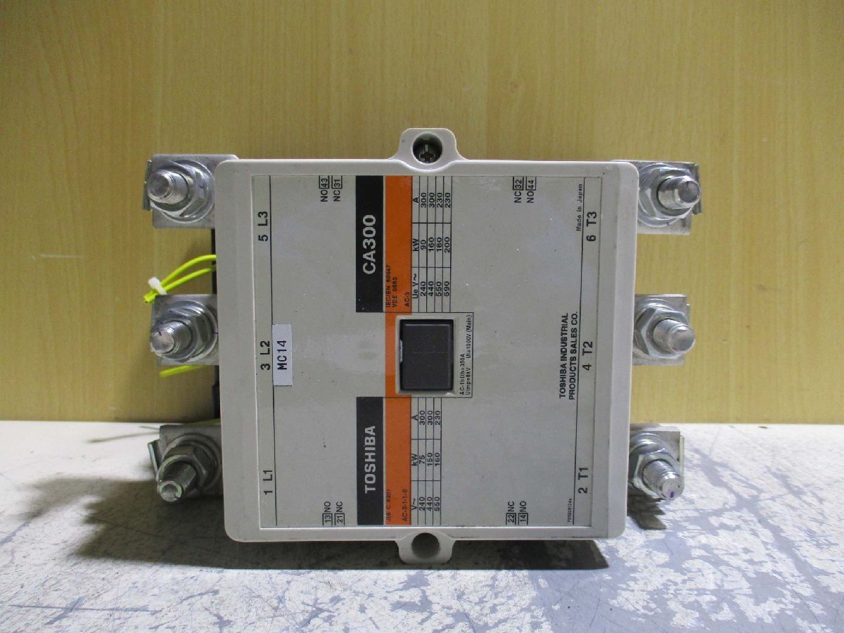 中古 TOSHIBA MAGNETIC CONTACTOR CA300 60mmX220mm(R50629CNF004)_画像2