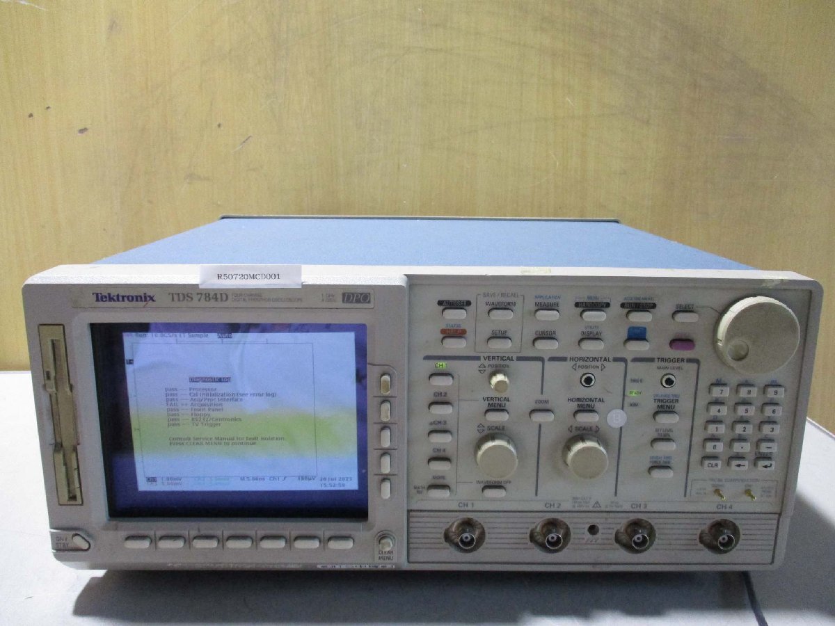 中古 TEKTRONIX DIGITAL PHOSPHOR OSCILLOSCOPE TDS784D 通電OK(R50720MCD001)