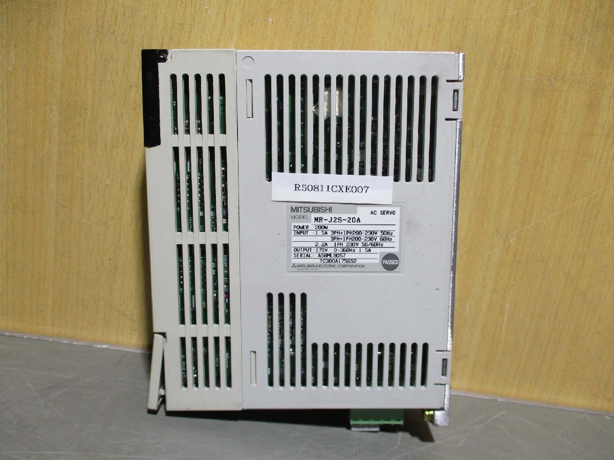 中古 MITSUBISHI 三菱電機 サーボアンプ MR-J2S-20A AC SERVO 200W(R50811CXE007)_画像1