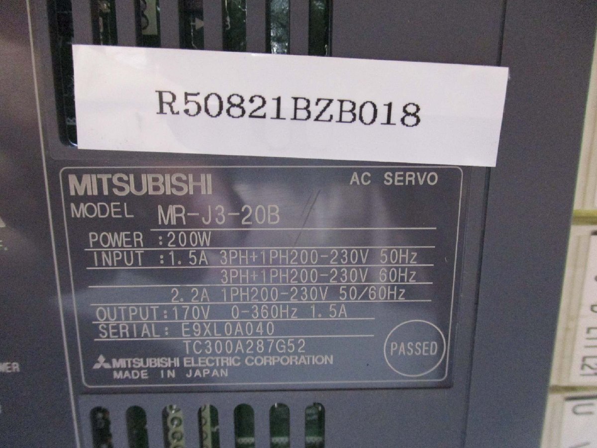 中古 MITSUBISHI AC SERVO MR-J3-20B ACサーボアンプ(R50821BZB018)_画像2