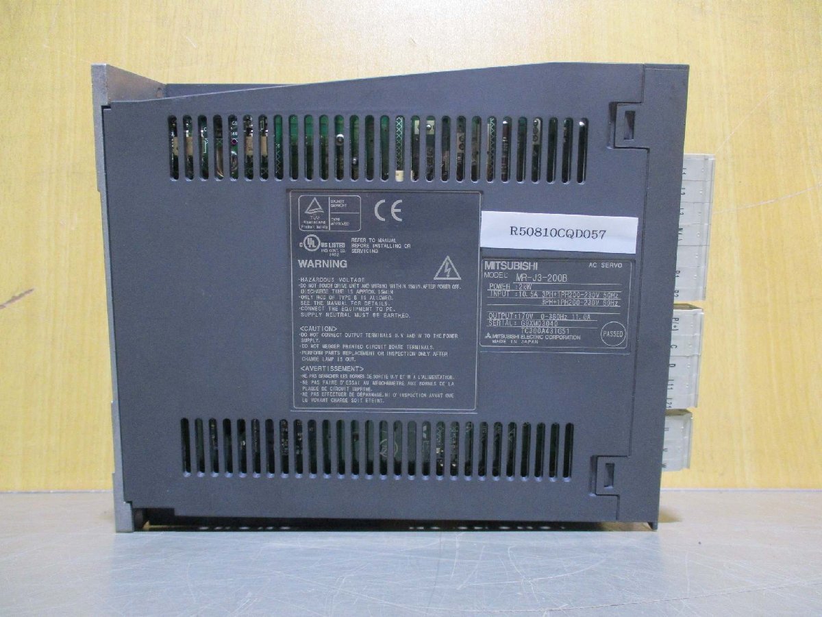 中古 MITSUBISHI MR-J3-200B ACサーボアンプ(R50810CQD057)_画像1