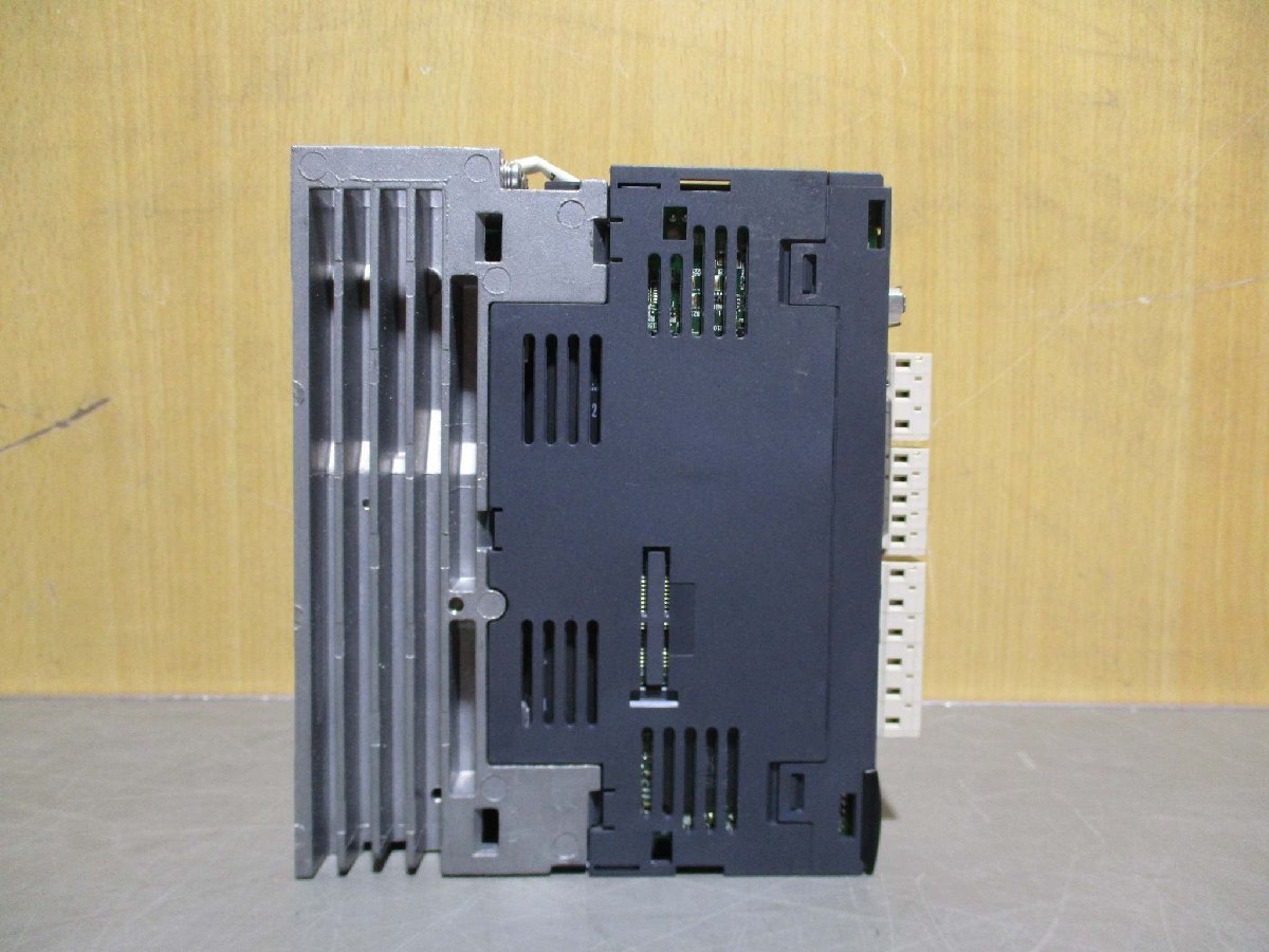 中古 MITSUBISHI AC SERVO MR-J3-10A ACサーボアンプ 100W(R50811CXE023)_画像3