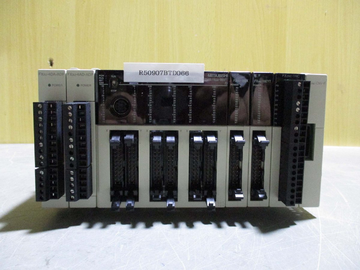 中古 FX3U-4DA-ADP/FX3U-4AD-ADP/FX3UC-96MT/D/ FX2NC-16EX/FX2NC-16EYT/FX2NC-1HC/FX2NC-CNV-IF(R50907BTD066)_画像1