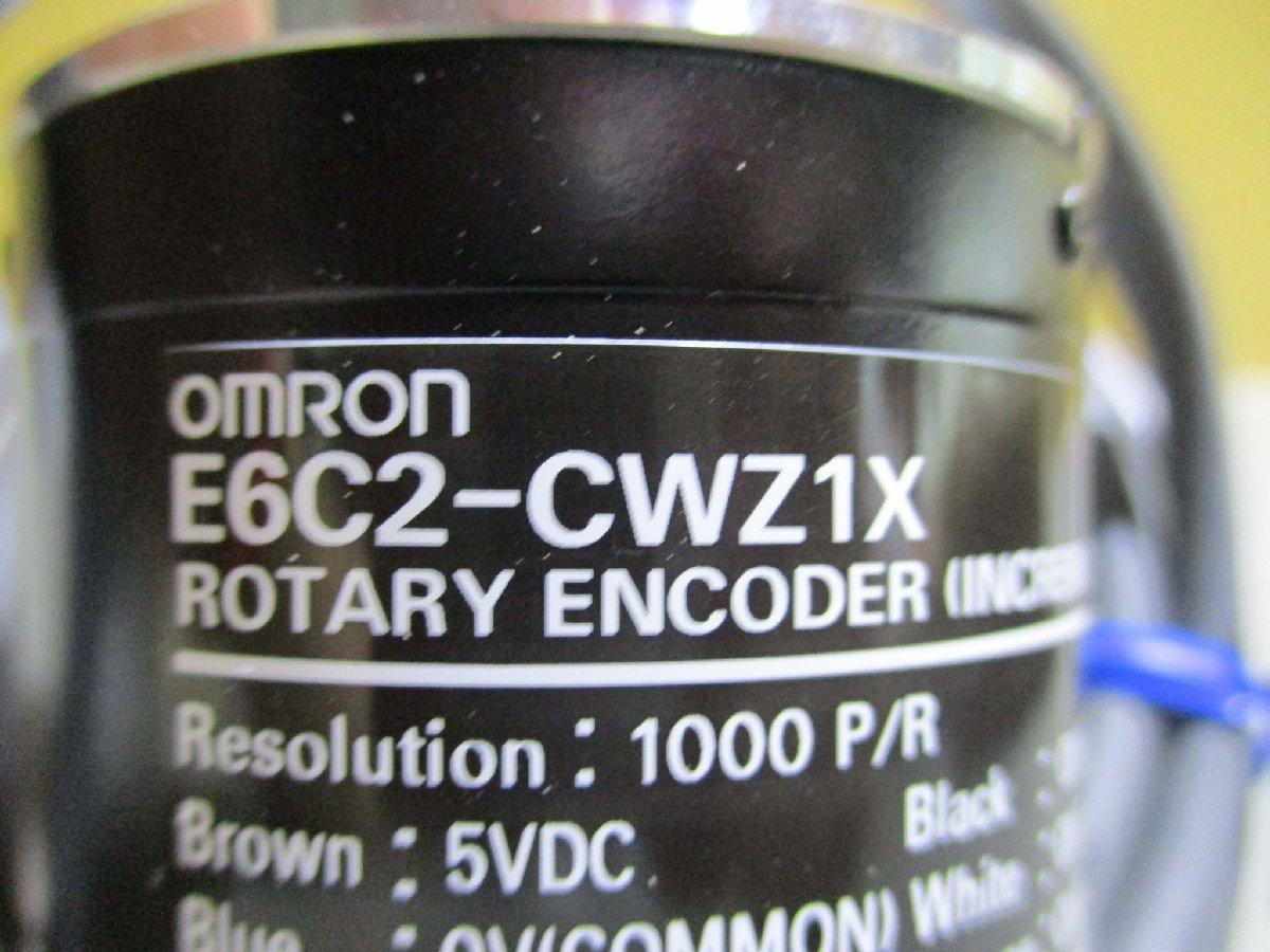 新古 OMRON ROTARY ENCODER E6C2-CWZ1X ロータリエンコーダ(R50920FJB043)_画像3