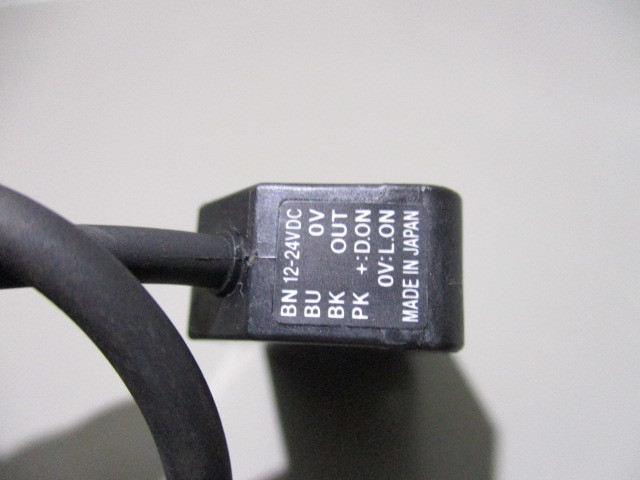 中古 KEYENCE PZ-V11 アンプ内蔵型光電センサ ＜送料別＞(AATR41011A095)の画像4