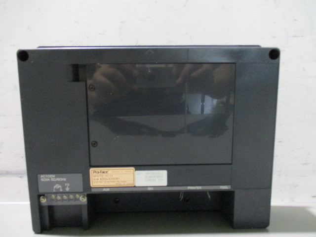 中古 Pro-face プログラマブル表示器 GP570-TC11 通電OK(DBFR40810C004)_画像4