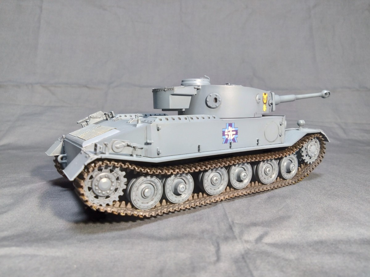  Girls&Panzer Porsche Tiger 1/35 pra kit. final product 