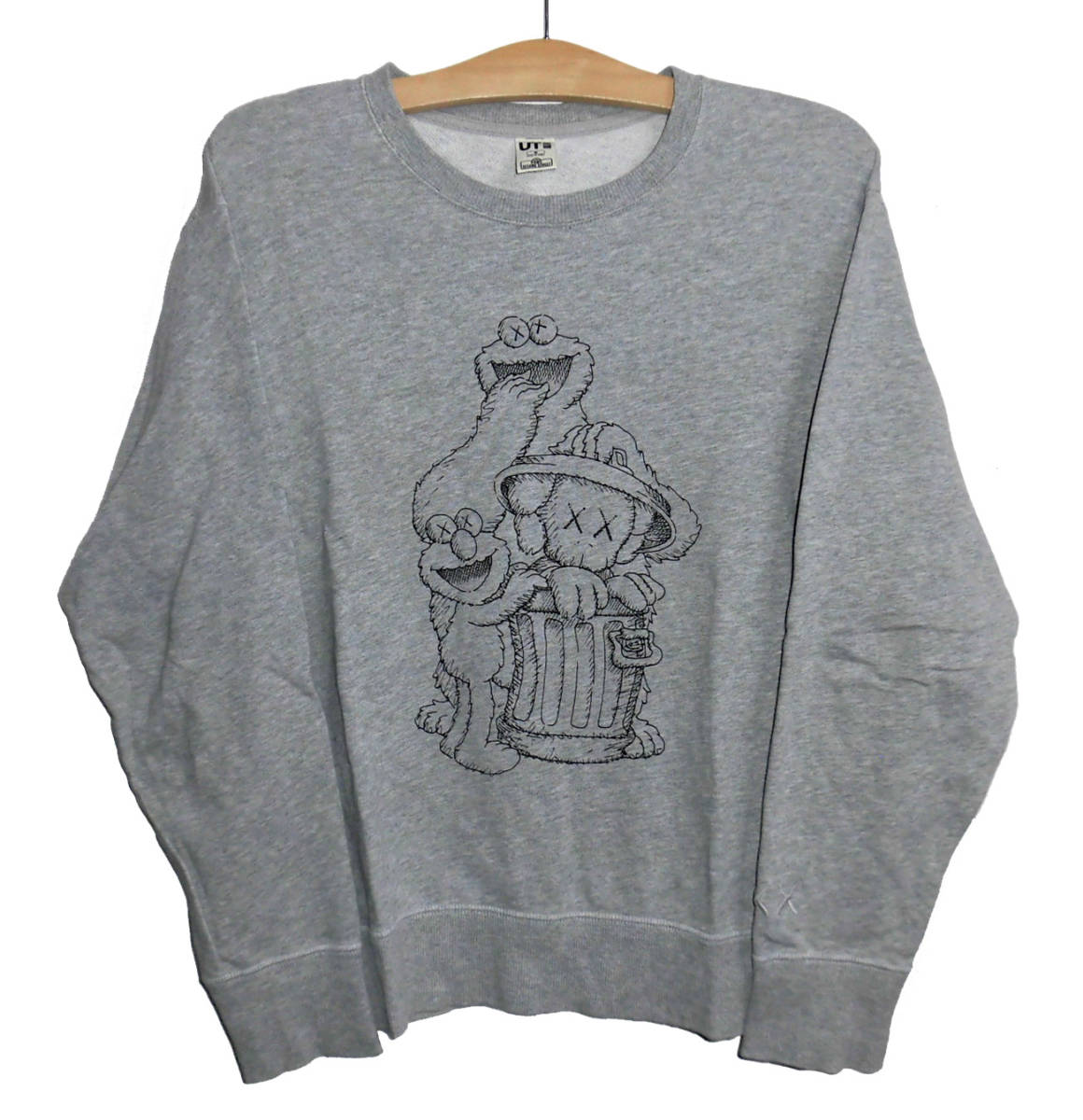 UNIQLO × KAWS × Sesame Street UT ユニクロ カウズ セサミ UNIQLO × KAWS × Sesame Street UT ユニクロ カウズ セサミ