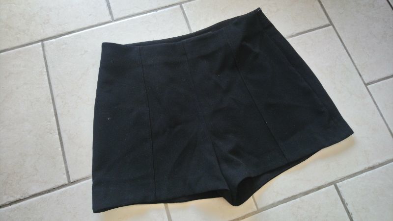 ZARA BACIC L размер чёрный мини длина юбка-брюки шорты / формальный тоже 