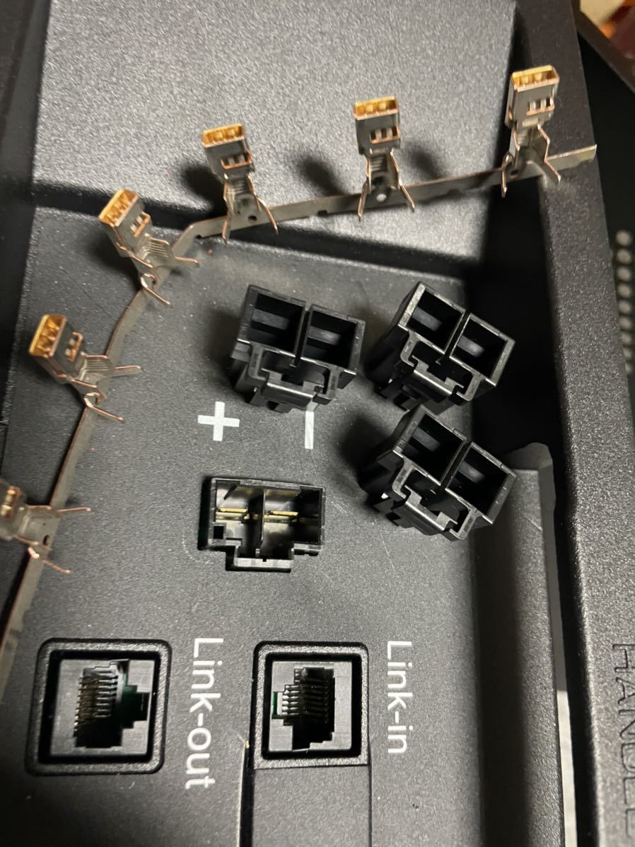 JH-AB07 シャープ 蓄電池 バッテリー モジュール用 コネクタ 1 JH-AB07 シャープ 蓄電池 バッテリー モジュール用 コネクタ 1
