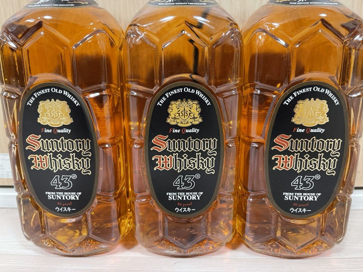 サントリー 角瓶黒 黒ラベル 黒角 700ml 43度 SUNTORY サントリー 角瓶黒 黒ラベル 黒角 700ml 43度 SUNTORY
