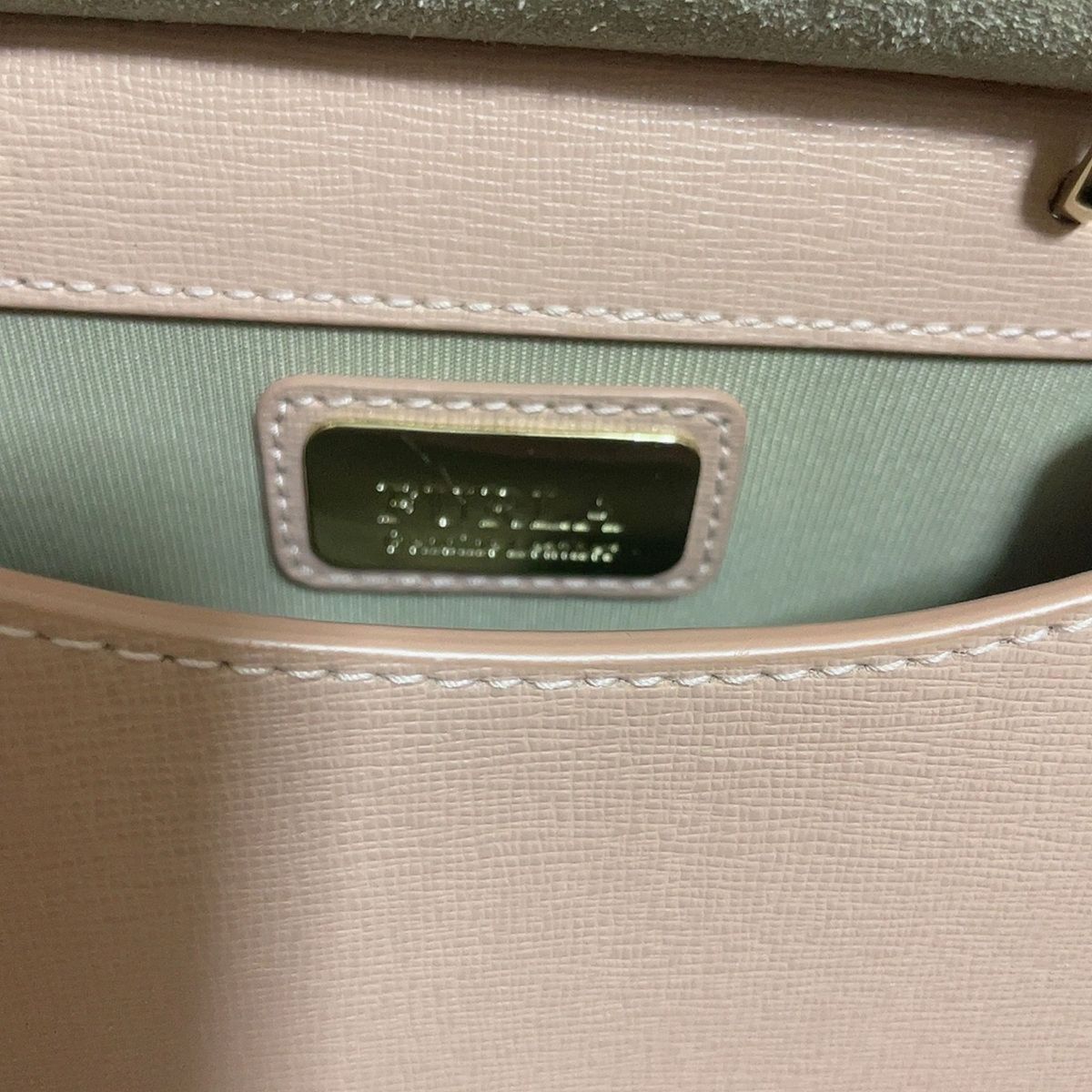 FURLA ハンドバッグ　定価約70,000円 