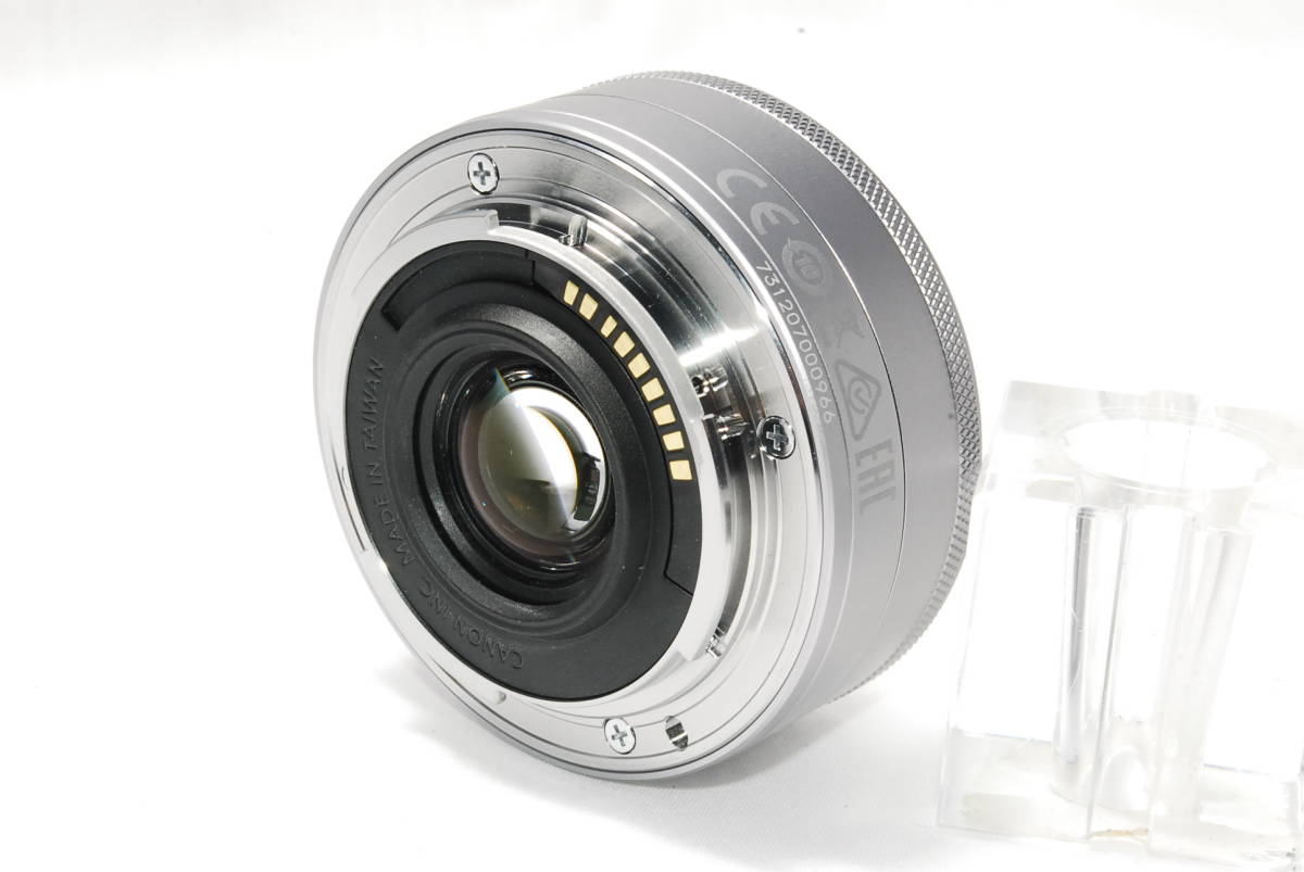 【極上美品】Canon キヤノン EF-M 22mm F2 STM パンケーキレンズ EOS-M シリーズ y915_画像3