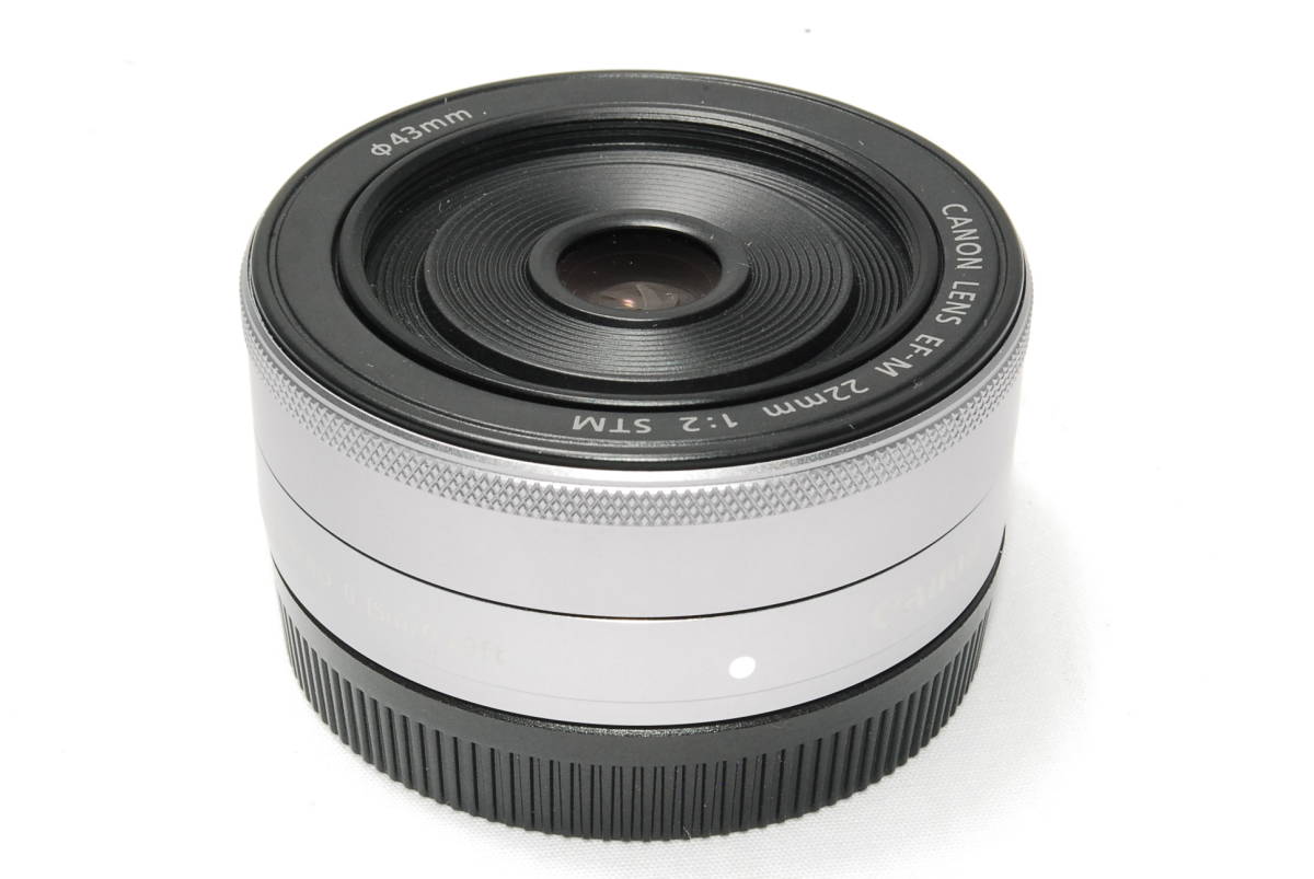 【極上美品】Canon キヤノン EF-M 22mm F2 STM パンケーキレンズ EOS-M シリーズ y915_画像5