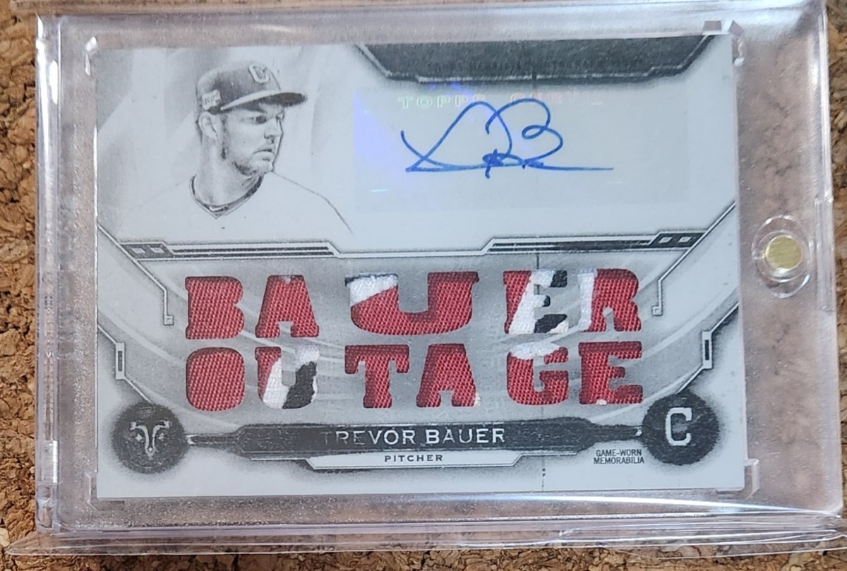 【1of1】 2019 Topps Triple Threads Patch Auto Trevor Bauer White Whale 1/1 トレバー・バウアー 横浜DeNAベイスターズ 直筆サイン_画像1