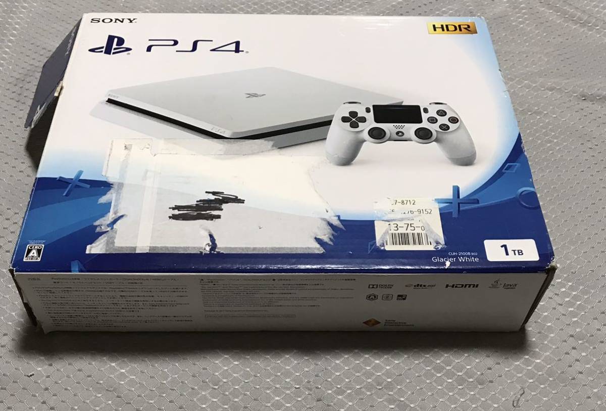PlayStation4 グレイシャー・ホワイト 1TB CUH-2100BB02 、中古美品　PS4 ＣＡＰＣＯＭ Ｐｒｏ Ｔｏｕｒ　ソフト付　新品_画像2