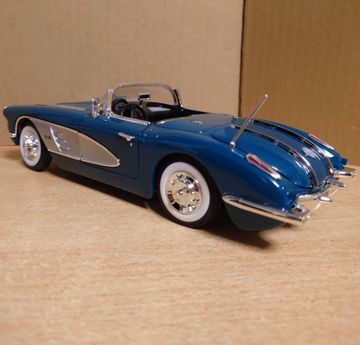 1/18 シボレーコルベットC1 1958 ブルー Chevrolet Corvette MOTORMAX製ダイキャスト