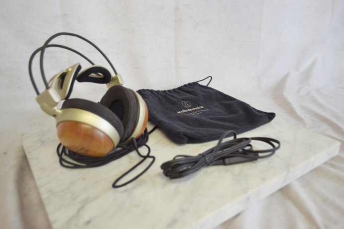 K●【中古】audio-technica ATH-W11R Limited Edition ヘッドホン オーディオテクニカ_画像1