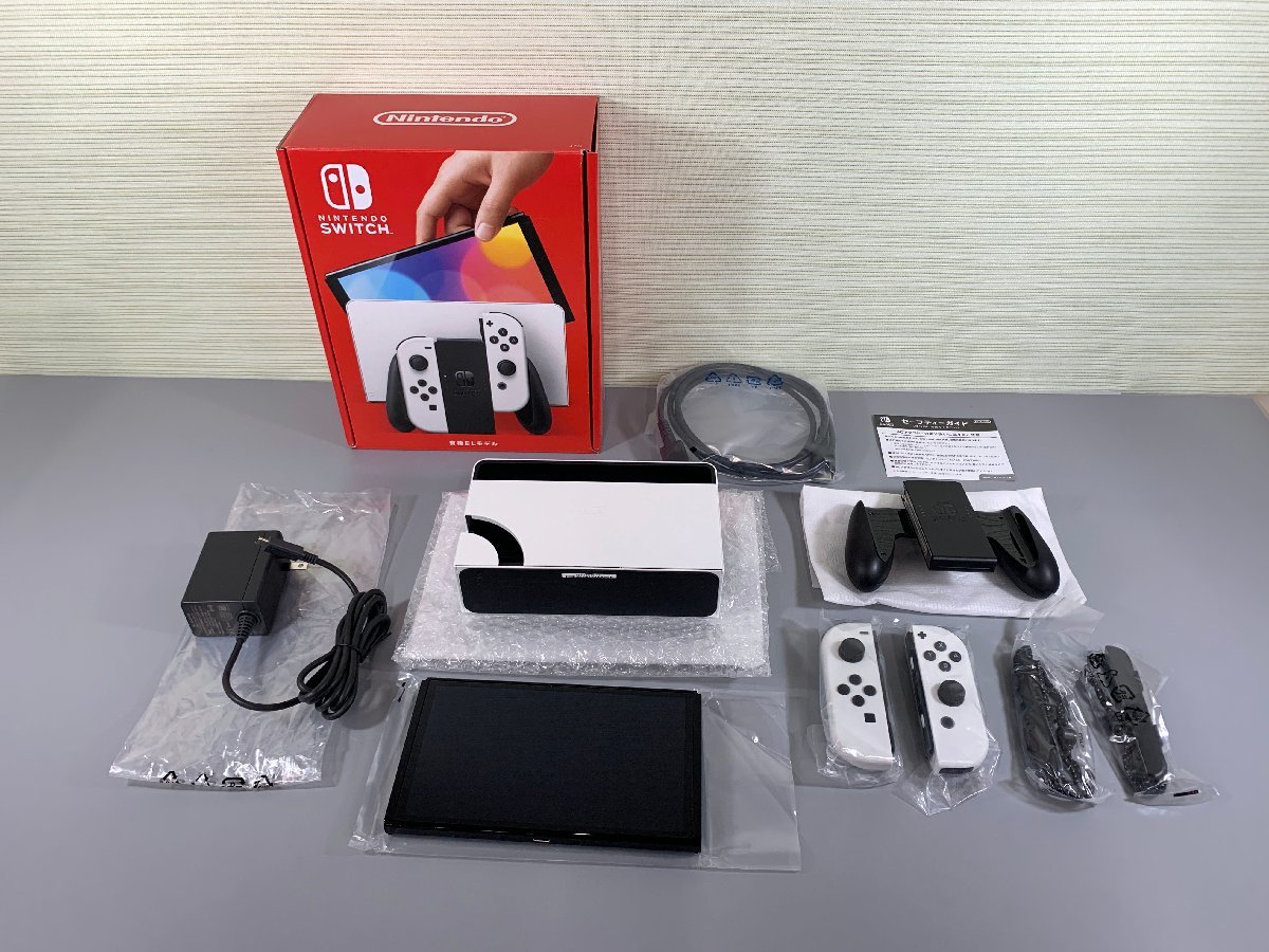 □未使用品□Nintendo　Nintendo Switch　有機ELモデル　HEG-S-KAAAA　Joy-Con(L)/(R) ホワイト（11123110517719WY）