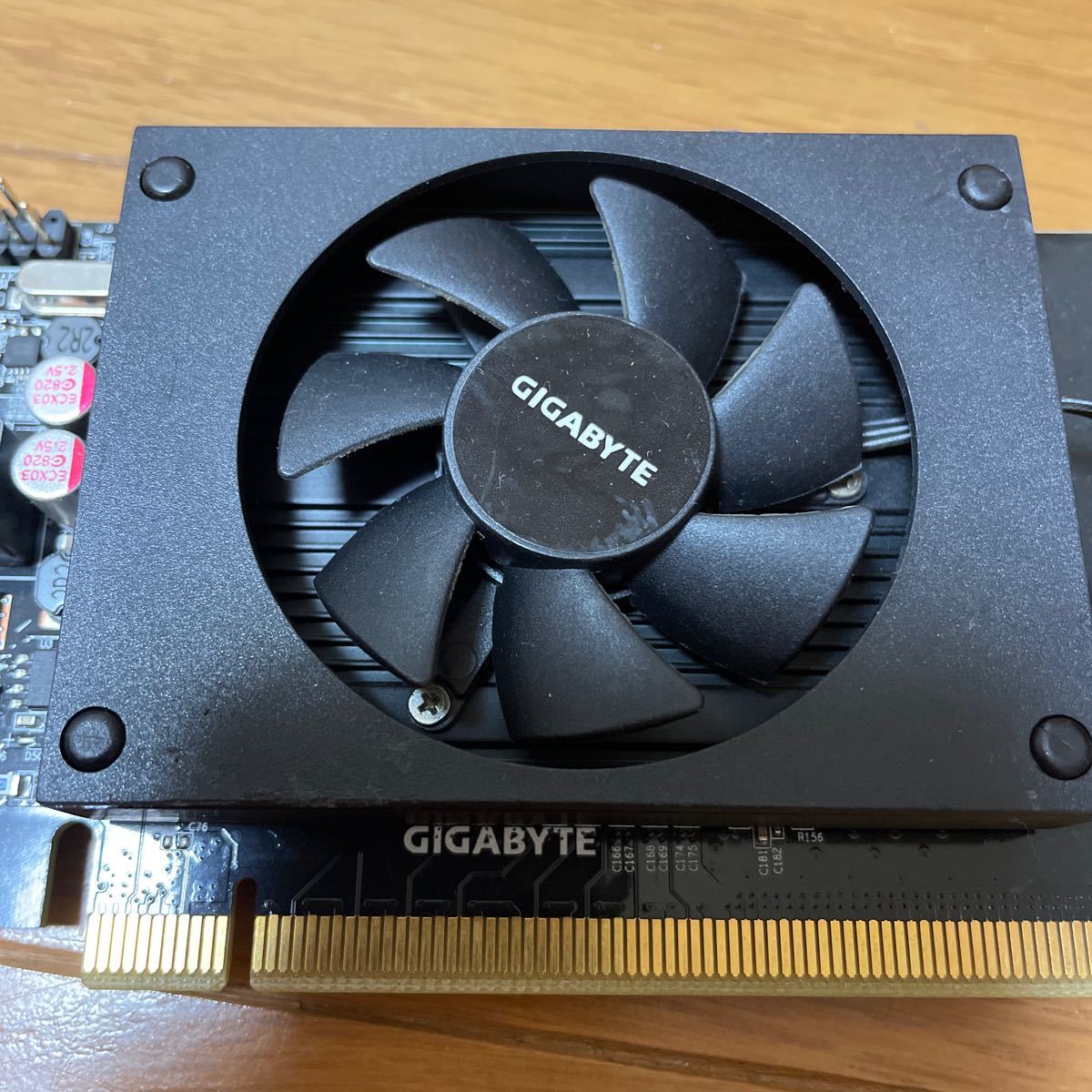 GIGABYTE ロープロ グラフィックボード NVIDIA GeForce 710 1GB LP 起動確認済_画像2