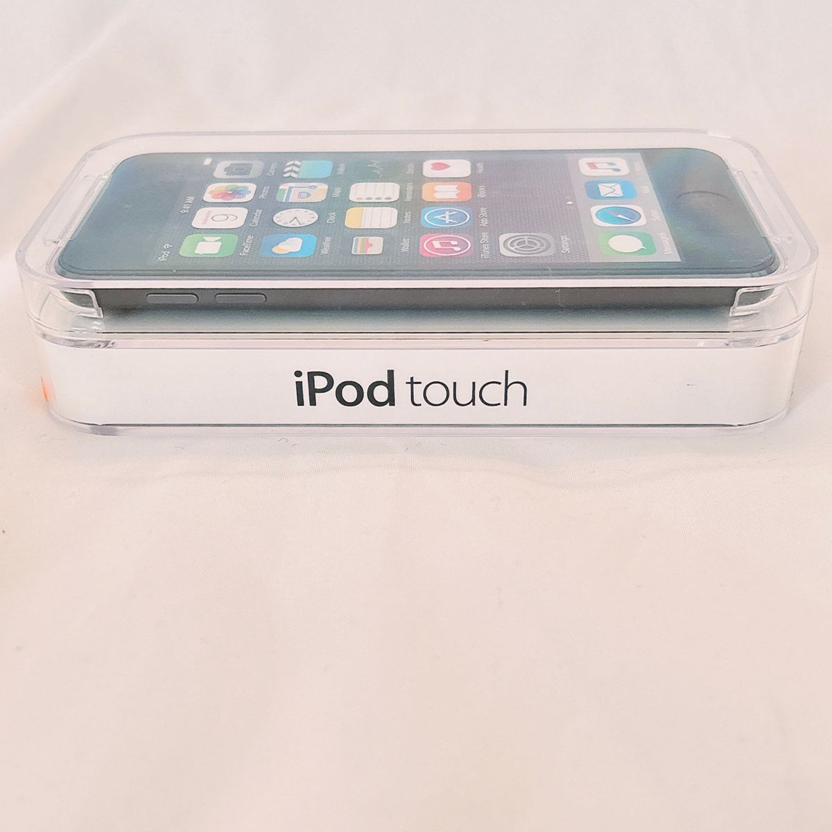 新品未開封 Apple iPod touch 第6世代 64GB グレイ
