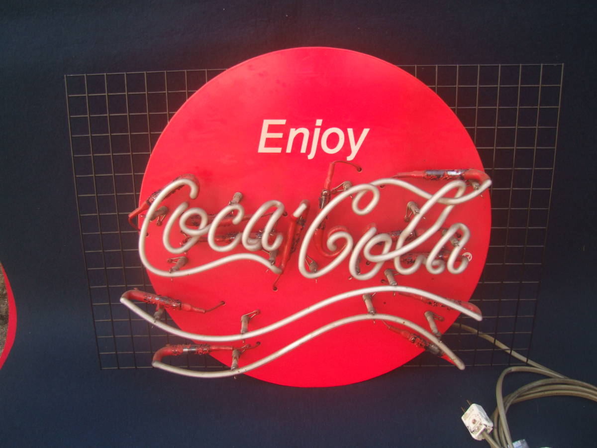 正規激安 コカ・コーラ 看板 Coca-Cola　点灯確認済み 　蛍光管電気丸型　壁掛け金具付き　当時物 コカ・コーラ