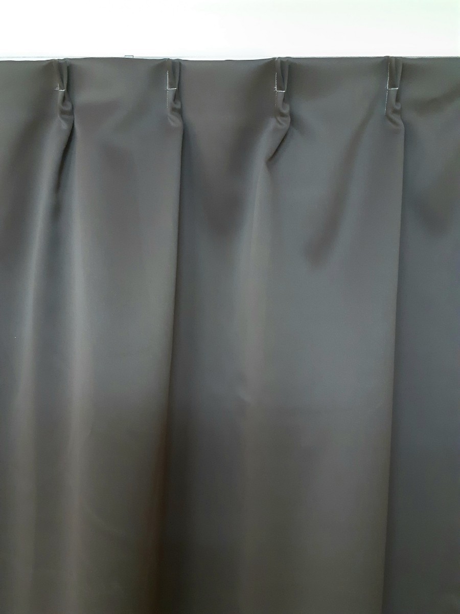 新品 １級遮光防炎ドレープカーテン １００X１７８cm ２枚組 　ブラウン　無地_画像8