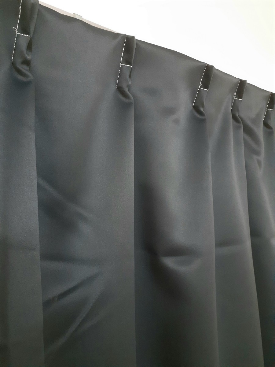 新品 １級遮光防炎ドレープカーテン １００X１７８cm ２枚組 ブラック　無地_画像5