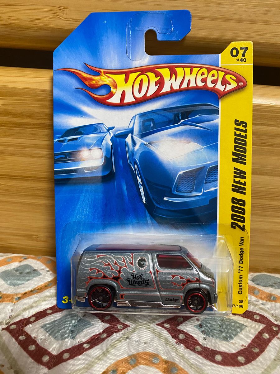 ☆ホットウィール☆ カスタム　'77 ダッジ　バン　シルバー　Hot Wheels 