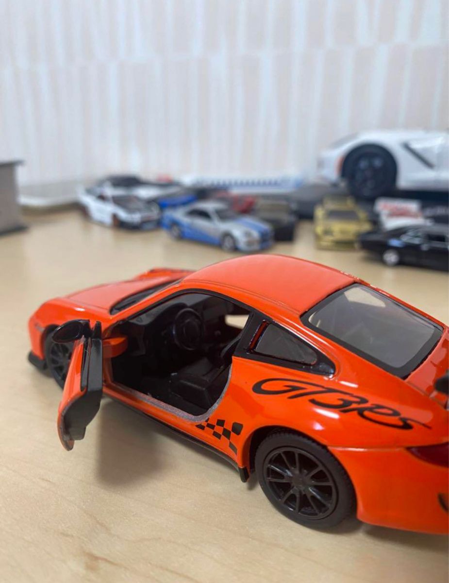 kinsmart ポルシェ911 GT3 RS （1/36スケール）