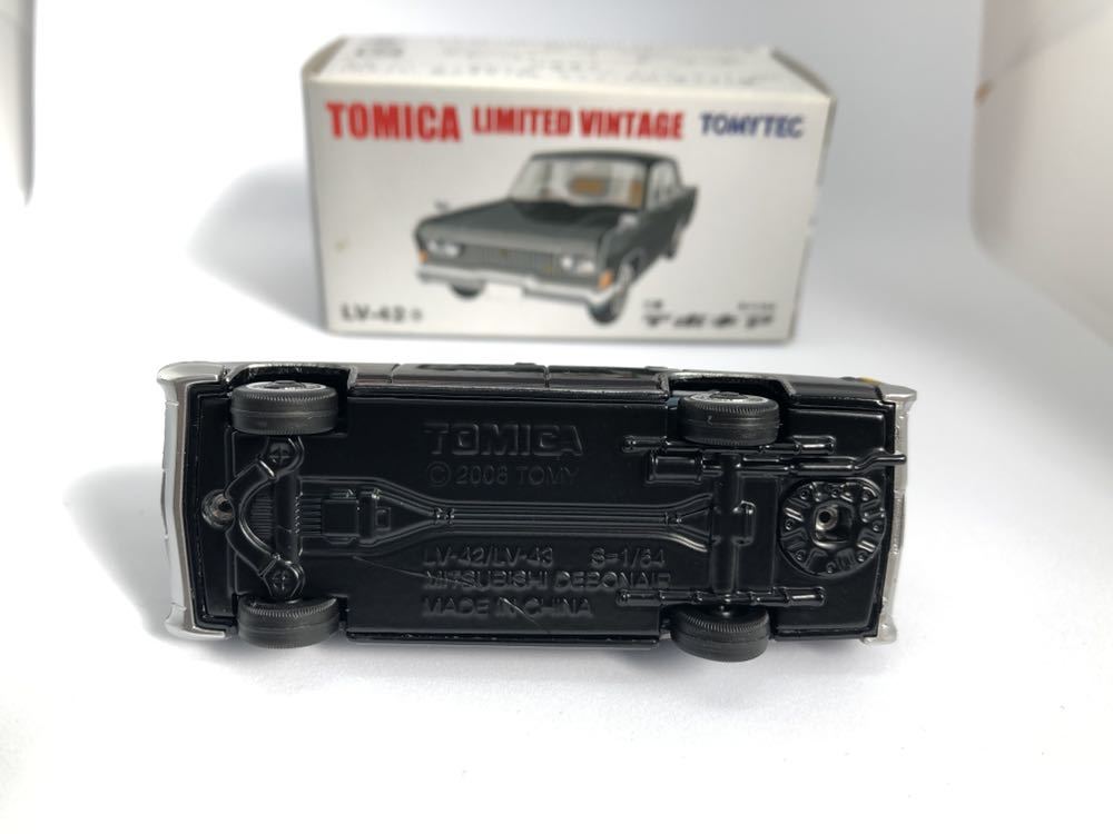 Tomica Limited Vintage三菱Debonair Black 原文:トミカリミテッド ビンテージ 三菱 デボネア 黒
