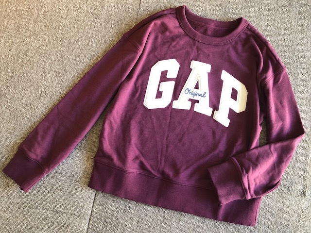 ★新品Gap Kidsギャップロゴスウェットトレーナー140★エンジ_画像1