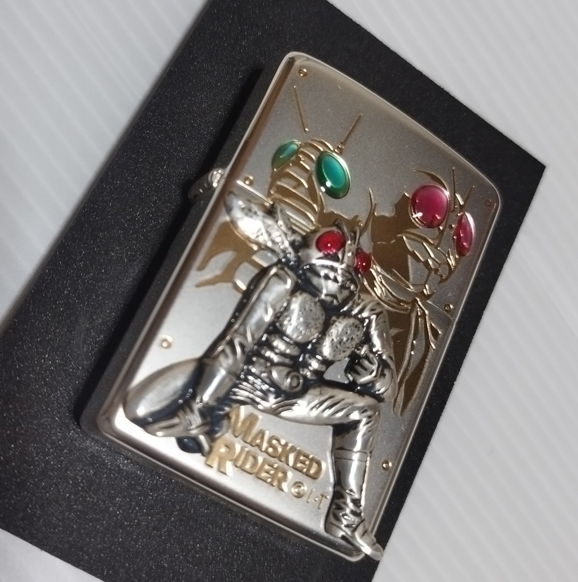 未使用　　zippo 仮面ライダー 集合 1号 2号 V3 　 立体メタル　ファーストインパクトNEXT MASKED RIDER　 2008年製 _画像2