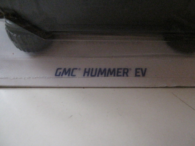 セール　HW GMC ハマー EV　1/64　新品未開封 【同封可】_画像3