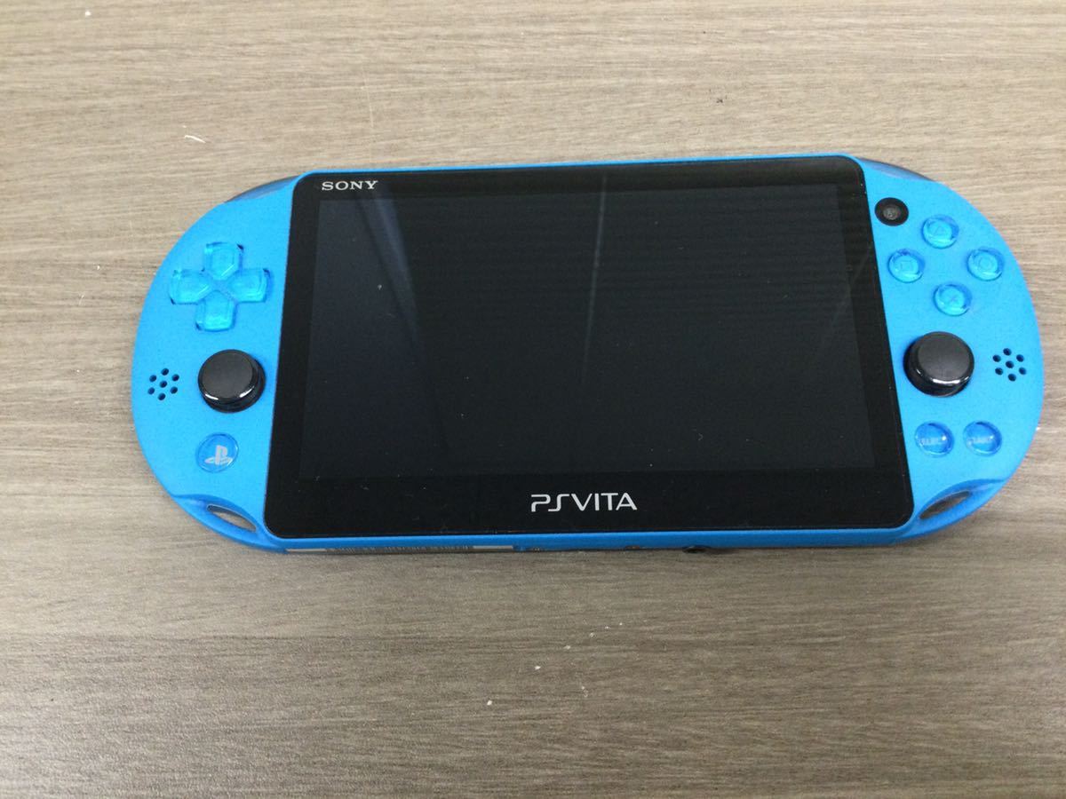SONY PS Vita PCH-2000 本体＋ソフト4本セット！_画像2