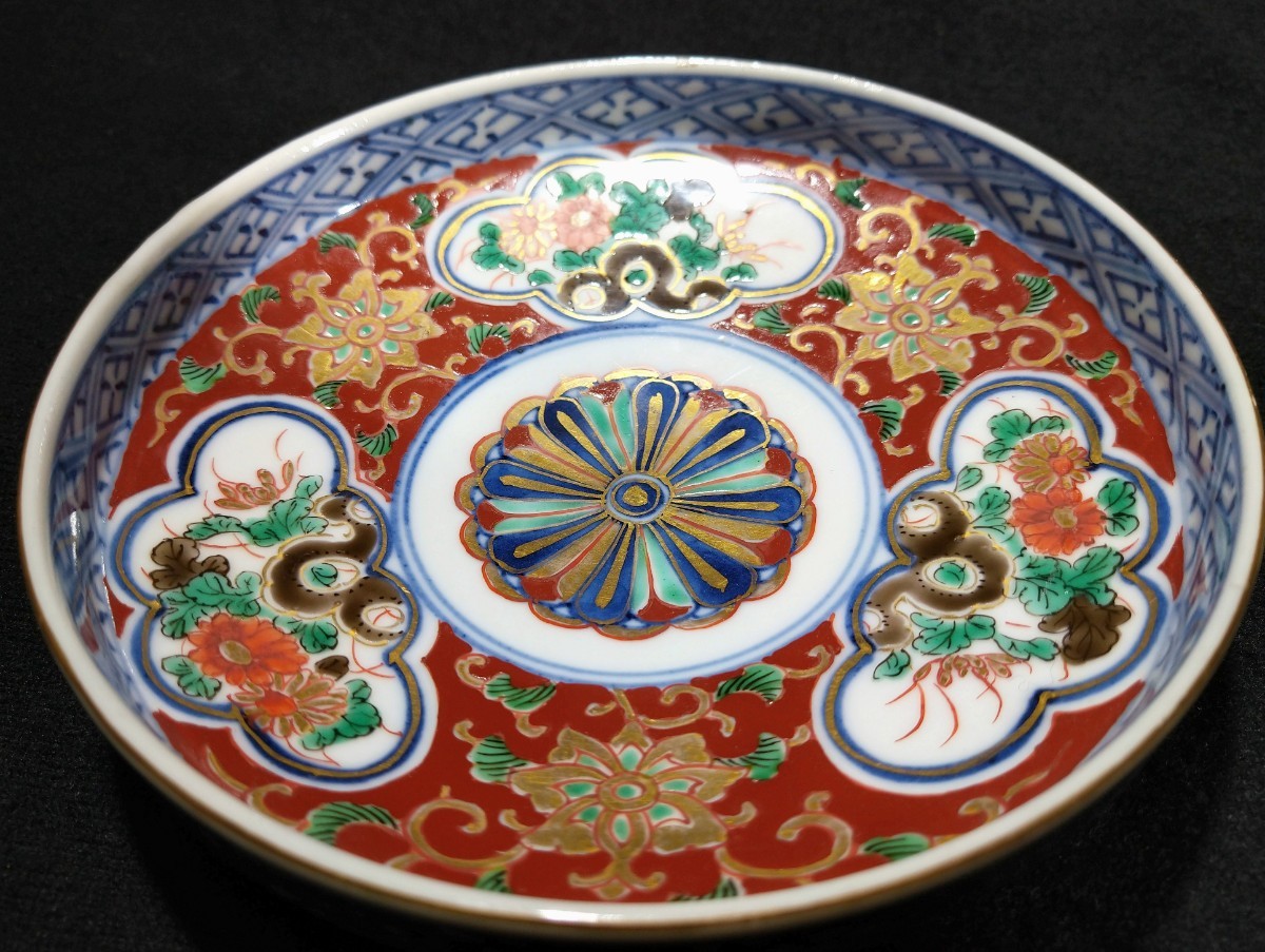 大聖寺伊万里 金襴手 染付 金彩 色絵 花唐草文 花文 錦菊花図 12cm 丸皿 ２客揃 江戸後期 b-30a3239_画像6