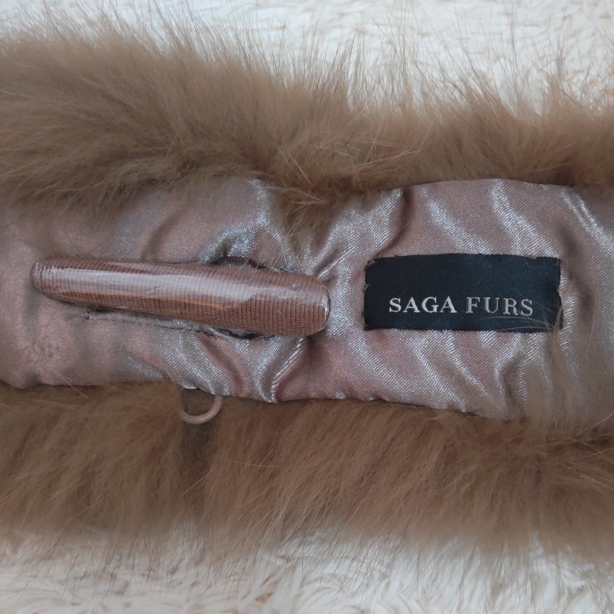 美品！フォックスファー マフラー 襟巻き ティペット リアルフアー ブルーフォックス キャメル SAGA FURS 送料込み！_画像4