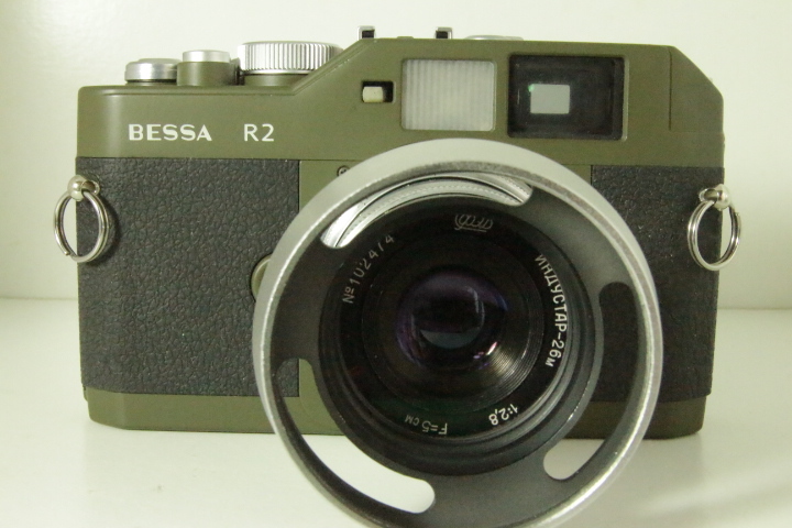 BESSA-R2オリーブ(希少)　実写確認済　5cmオールドレンズ　ライカ風メタルフード　保護フィルター　ストラップ　電池　フィルム　箱付き_画像1
