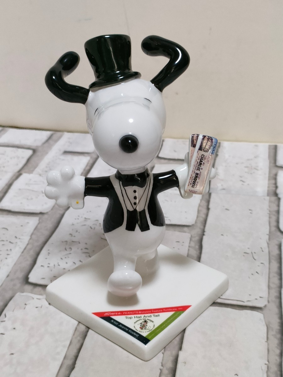 希少！WESTLAND/ウエストランド・PEANUTS ピーナッツ　SNOOPY　スヌーピー　ポリレジン製　陶器系フィギュア _画像1