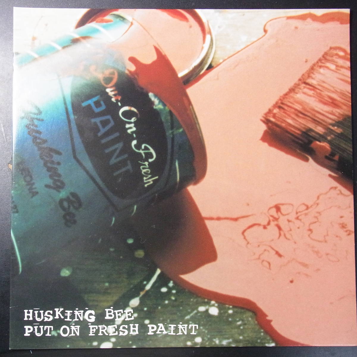 アナログ ● HUSKING BEE /PUT ON FRESH PAINT ～ GREEN WAX 紙内袋_画像1