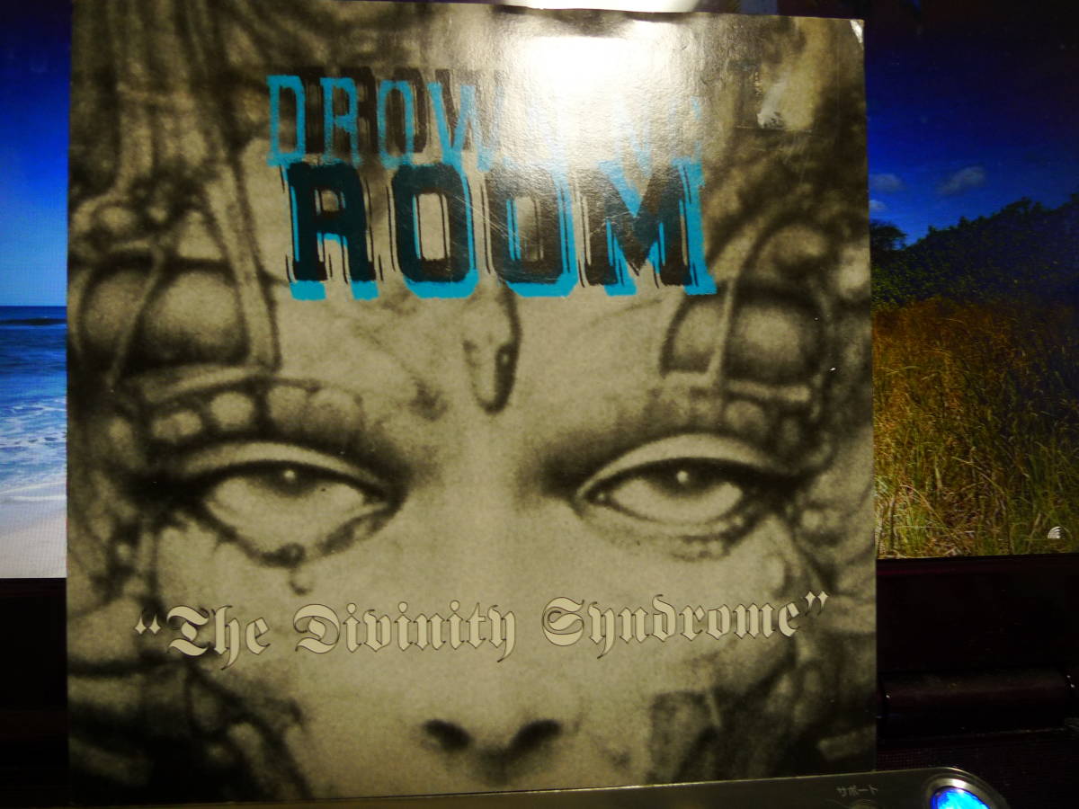 アナログ 7INCH EP●輸入盤～ Drowning Room The Divinity Syndrome レーベル:Trip Machine Laboratories TRIP MACHINE dose:3_画像1