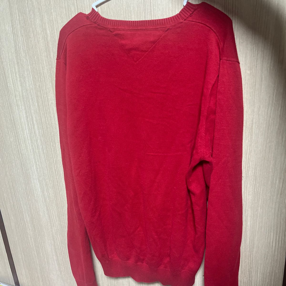 トミーヒルフィガー　赤 長袖　セーター