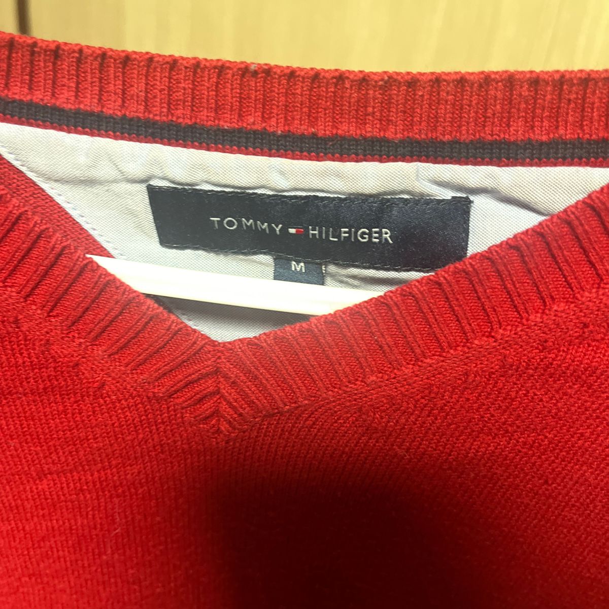 トミーヒルフィガー　赤 長袖　セーター